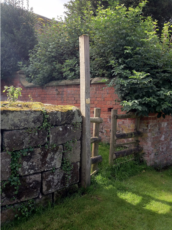 Photograph: Broken fingerpost